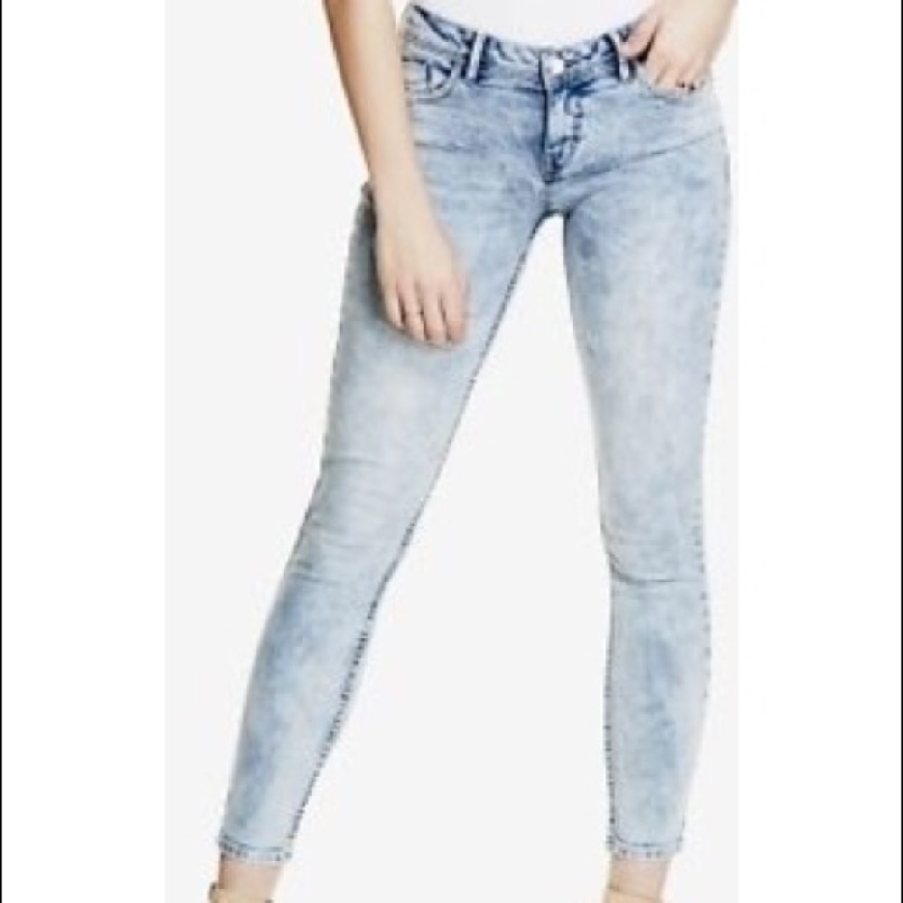 Guess Low-Rise Skinny Jeans